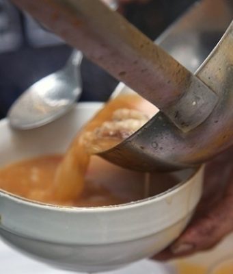 Община Севлиево обявява прием на заявления за ползване на социалната услуга „Топъл обяд“