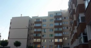 Режат лентата на още два санирани блока в Севлиево