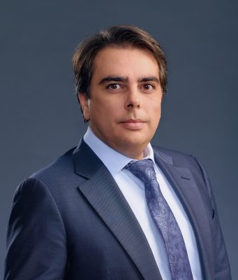 Асен Василев е в криза