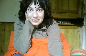 Елисавета има нужда от помощ за да живее